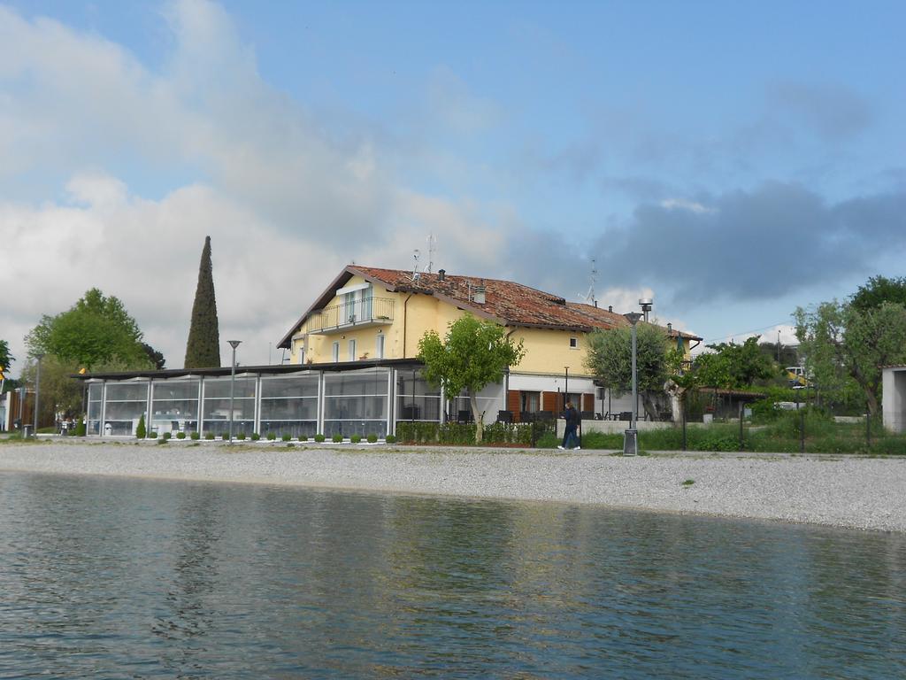 Ferienwohnung Il Giglio Moniga del Garda Exterior foto